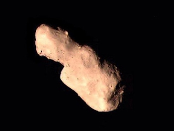 Огромный астероид приближается к Земле фото