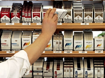 В Украине с 1 января сигареты подорожают до 50 гривен фото