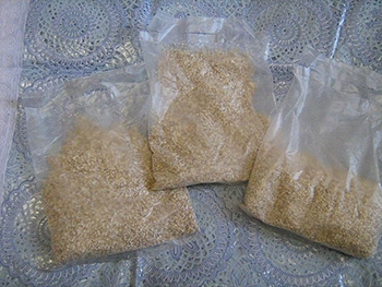 Рецидивист позарился на крупы и недорогой телефон фото