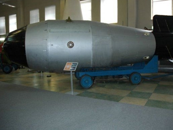 Эксперты указали основные отличия взрывов атомной и ядерной бомб фото