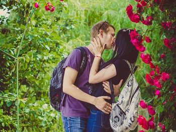 Мелитопольцы могут выбрать самую лучшую пару в конкурсе Две половинки фото