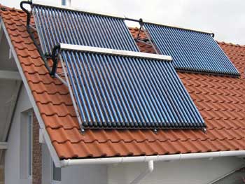 Подключением солнечных батарей для электрификации зданий фото