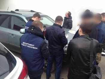 Аваков сообщил о задержании всех директоров лесхозов в Ровненской области фото