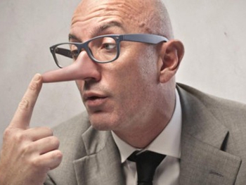 Как понять, что вам врут? фото