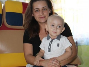 Будьте милосердны к двухлетнему малышу! фото