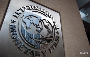 МВФ отложил обсуждение антикризисной программы для Украины фото