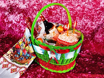 Готовимся к Пасхе заранее: во сколько обойдутся кулич и праздничная корзинка фото