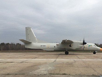 Новейший украинский самолет Ан-132 совершил первый полет  фото