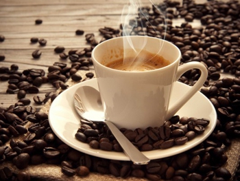 11 признаков того, что ты пьешь слишком много кофе фото
