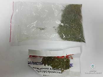 Курение на улице может обернуться для мужчины тюрьмой фото