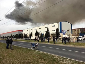Взрыв на фабрике в Турции: десятки пострадавших фото