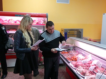 В Мелитополе - чумные проверки мясных магазинов фото