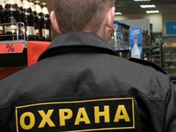 Охранник на протяжении трех месяцев обворовывал кафе, в котором работал фото