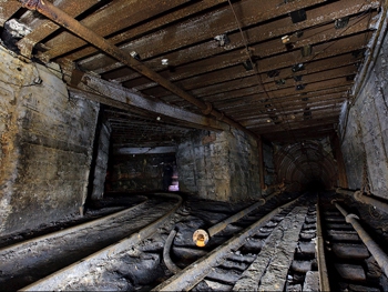 В «ДНР» топят шахты с радиоактивными отходами фото