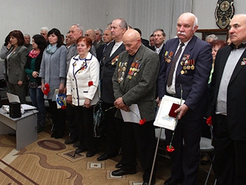 На торжественном собрании чернобыльцы говорили, что их забыли фото