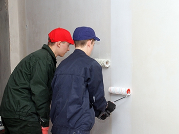 Лучшим маляром-штукатуром стал запорожец фото