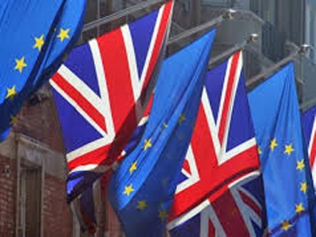Стало известно, когда Британия покинет ЕС фото