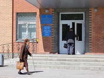 Управлению пенсионного фонда в Мелитополе своих средств хватает только на половину выплат фото