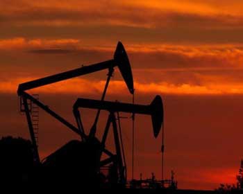 Россия и Саудовская Аравия договорились продлить заморозку нефтедобычи фото