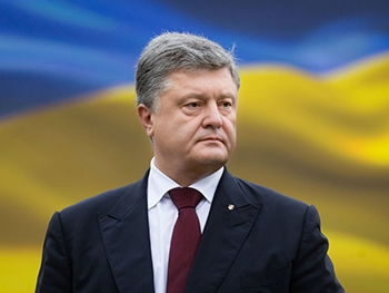Порошенко призвал депутатов предоставить крымским татарам автономию фото