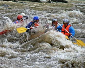 Рафтинг в Карпатах – безопасный экстрим фото