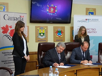 В Мелитополь приехали канадцы брендировать город фото