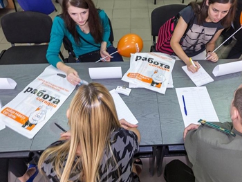 Что происходит с рынком труда в Украине и стоит ли ожидать повышения зарплат и пенсий фото