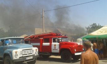 Пожар в Кирилловке: официальный комментарий пожарных фото