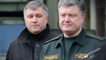 Папка для Трояна. Почему ухудшаются отношения Порошенко с Аваковым и что это значит для страны фото