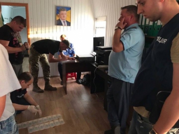 Мелитопольцы пресекли контрабанду в Крым фото