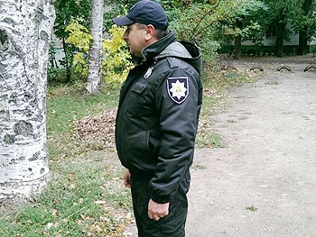 Инспекторов отдела благоустройства утеплили к зиме за их счет фото