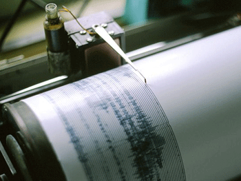 В Тихом океане у берегов Франции произошло мощное землетрясение фото