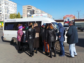 Некоторые маршрутки ходят с перебоями фото