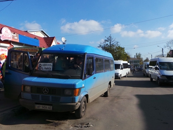 Перевозчики объяснили, почему некоторые маршрутки сегодня ходили реже фото