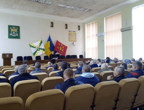 Власть - маршрутникам: сначала налоги  - потом повышение тарифа фото