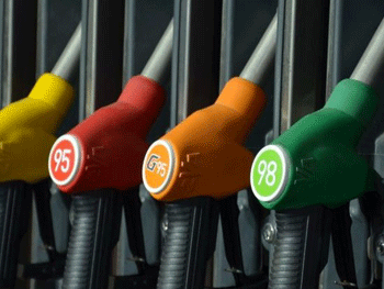 30 гривен не предел: сколько еще будет дорожать бензин в Украине фото