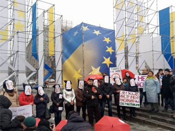 Нет насилию. На Майдане вышли на митинг секс-работники фото