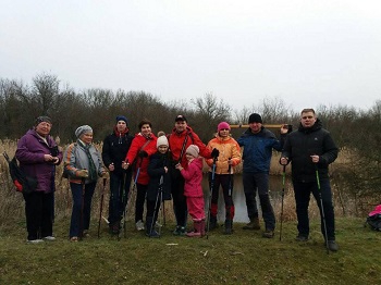 Мелитопольцев приглашают на занятия по скандинавской ходьбе фото