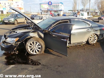 На водителя «летающего» «Лексуса» составили протокол фото