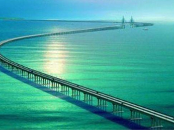 Самый длинный морской мост в мире построили в Китае. Видео фото