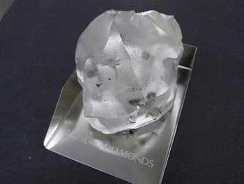 В ЮАР обнаружен один из самых крупных алмазов в истории фото