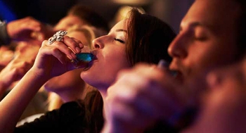 В Раде предлагают увеличить штрафы за распитие алкоголя в общественных местах фото