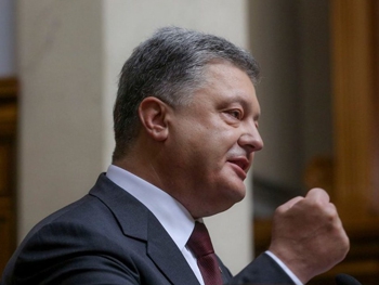 Порошенко заявил, что пока не решился идти на второй президентский срок фото