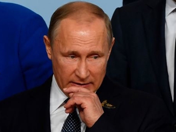 Названы врагами США: как у Путина отреагировали на кремлевский список американцев фото