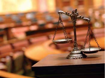 Банк отсудил у исполкома здание фото