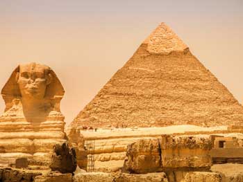 Ученым удалось воссоздать лицо царицы Нефертити фото