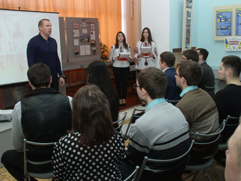 В музее вспоминали Героев Небесной Сотни (ФОТО, ВИДЕО) фото