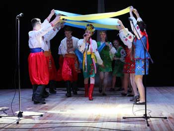 Мелитопольцы - призеры областного фестиваля украинской песни фото