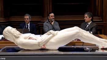 В Италии сделали 3D-копию Иисуса из туринской плащаницы  фото