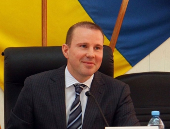 Из декларации Сергея Минько исчезли супруга и имущество и появились Lexus и Mercedes фото